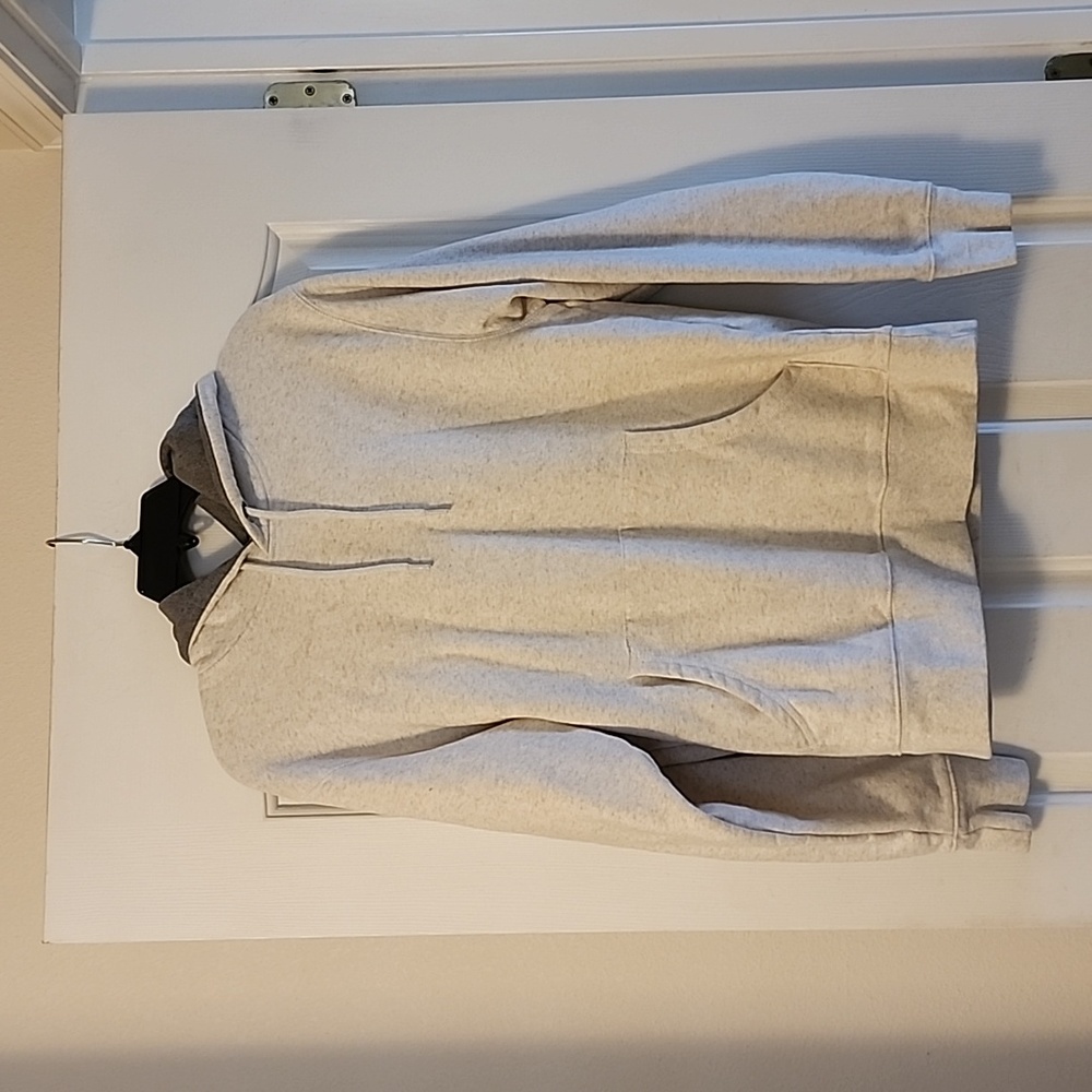 XERSION HOODIE
